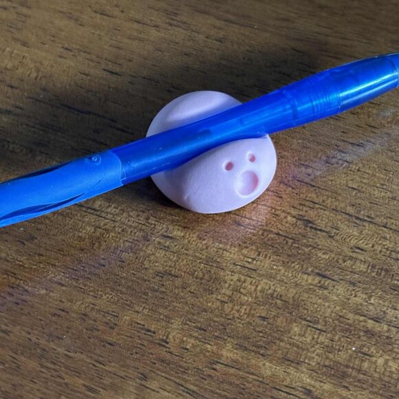 Handmade Clay Pen Holder – Cute Minimalist Desk Organizer for Office - Picture 1 of 4